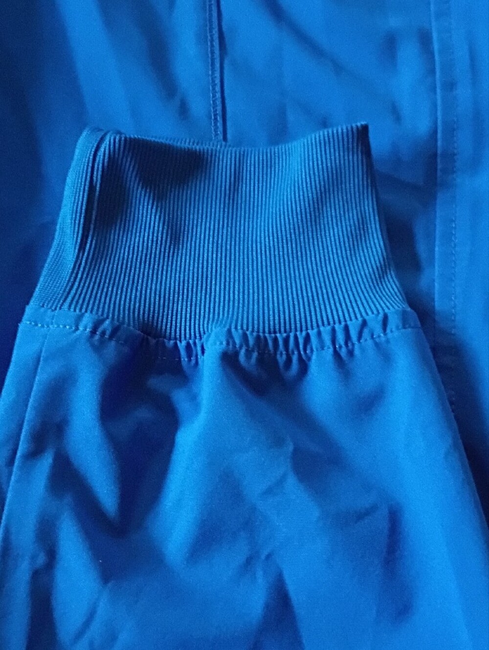 Infinity Scrub Set In Blue - Picture 8 of 9